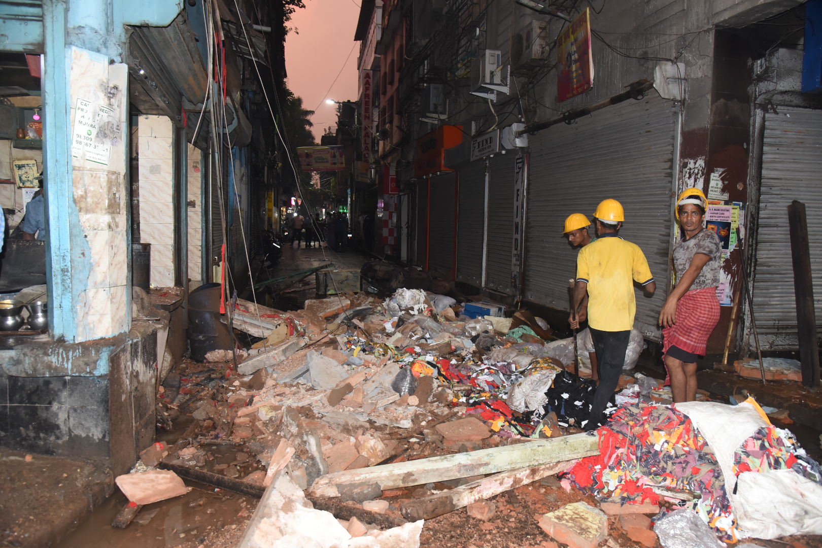 RESIDENTIAL BUILDING COLLAPSE AT BARABAZAR 5